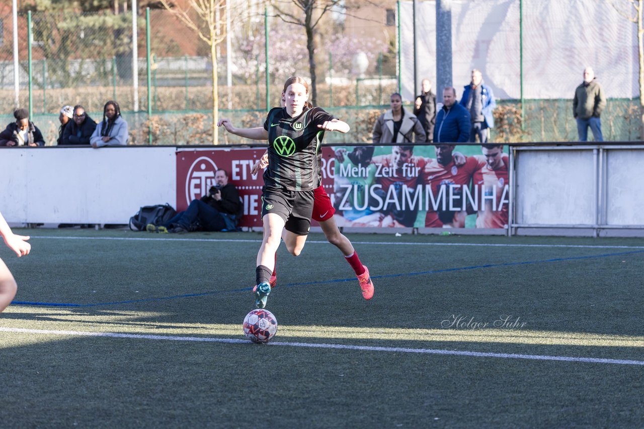 Bild 332 - wBJ Eimsbuettler TV - VfL Wolfsburg : Ergebnis: 1:3